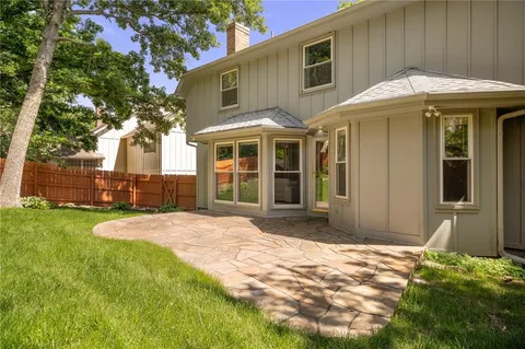 $530,000 | 14610 West 83rd Street, Lenexa, KS 66215