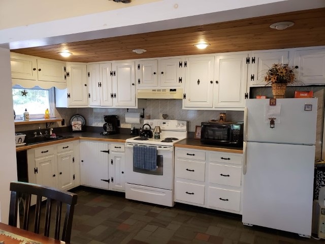 29 Alton Shores Road Alton, NH 03810 - Photo 7 of 12 Gallery Image 7
