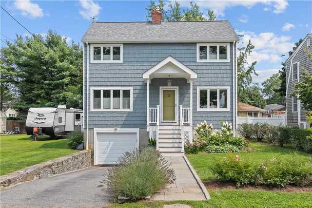 $2,950 | 59 Berkley Avenue, Portsmouth, RI 02871