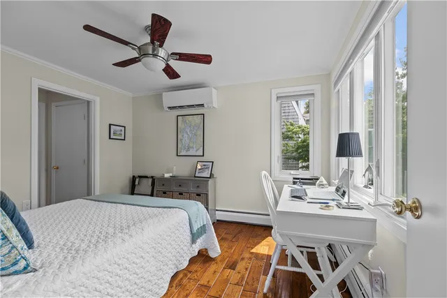 $2,950 | 59 Berkley Avenue, Portsmouth, RI 02871