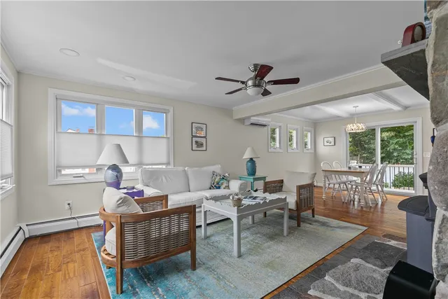 $2,950 | 59 Berkley Avenue, Portsmouth, RI 02871