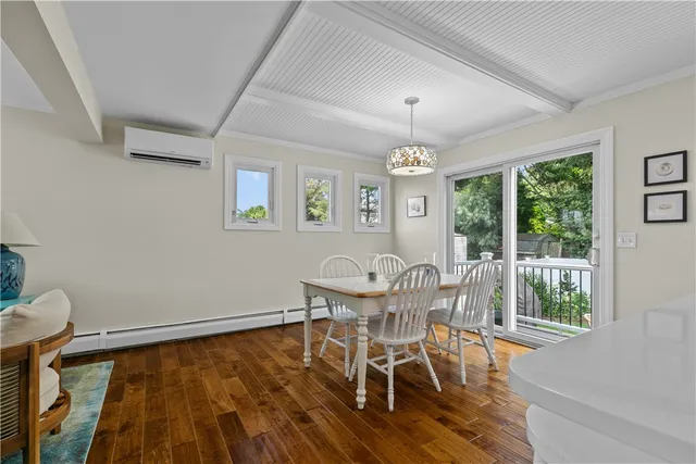 $2,950 | 59 Berkley Avenue, Portsmouth, RI 02871