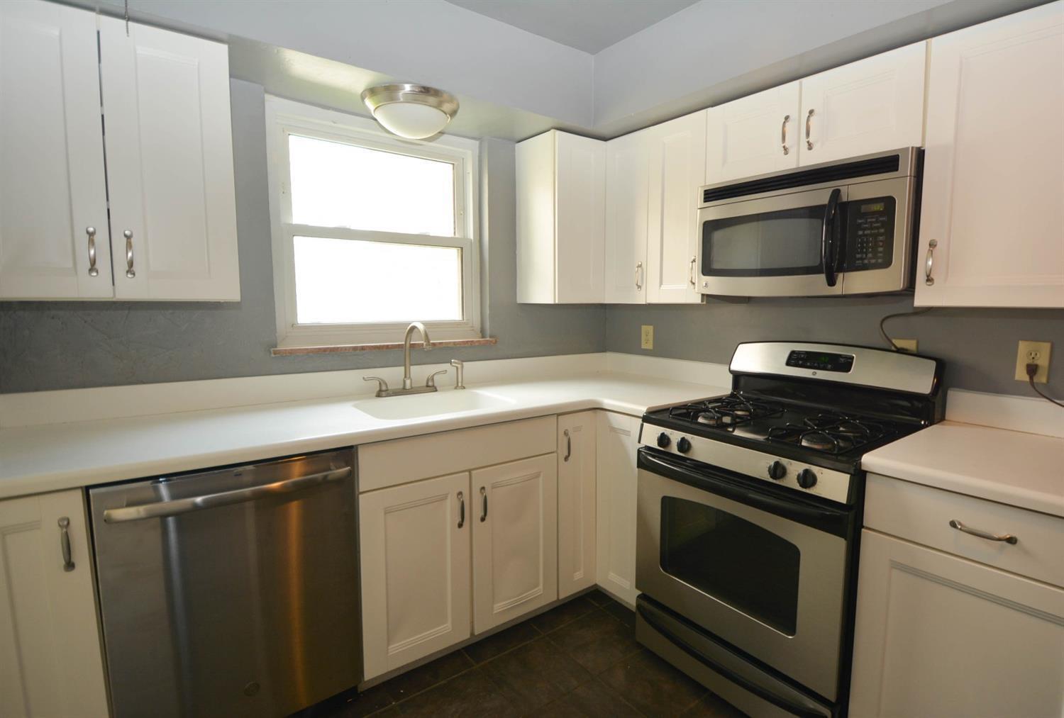 6815 Stewart Road Silverton, OH 45236 - Photo 5 of 21 Gallery Image 5