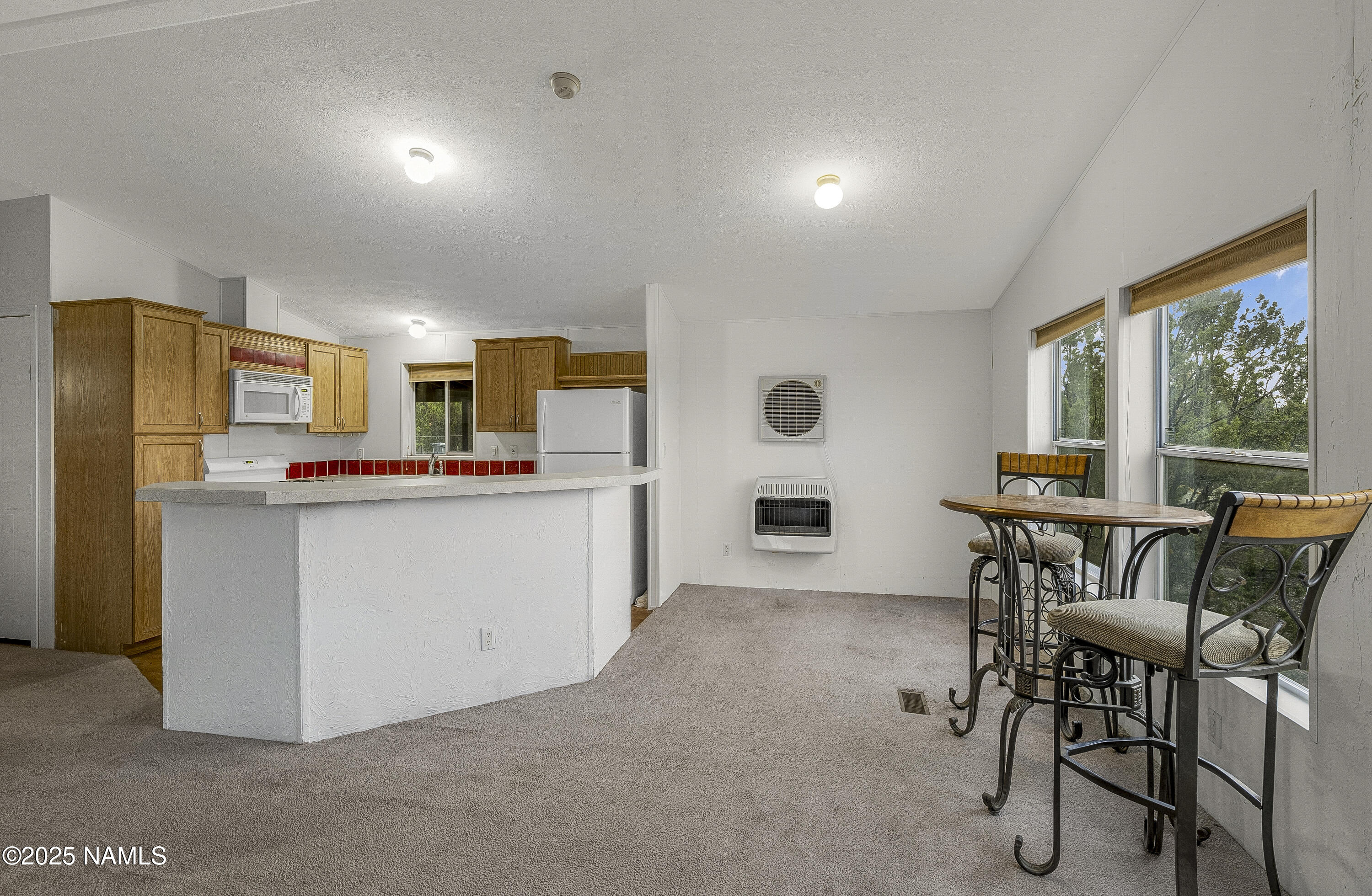 14412 Leupp Road Flagstaff, AZ 86004 - Photo 8 of 27 14412 Kitchen/Dining Area
