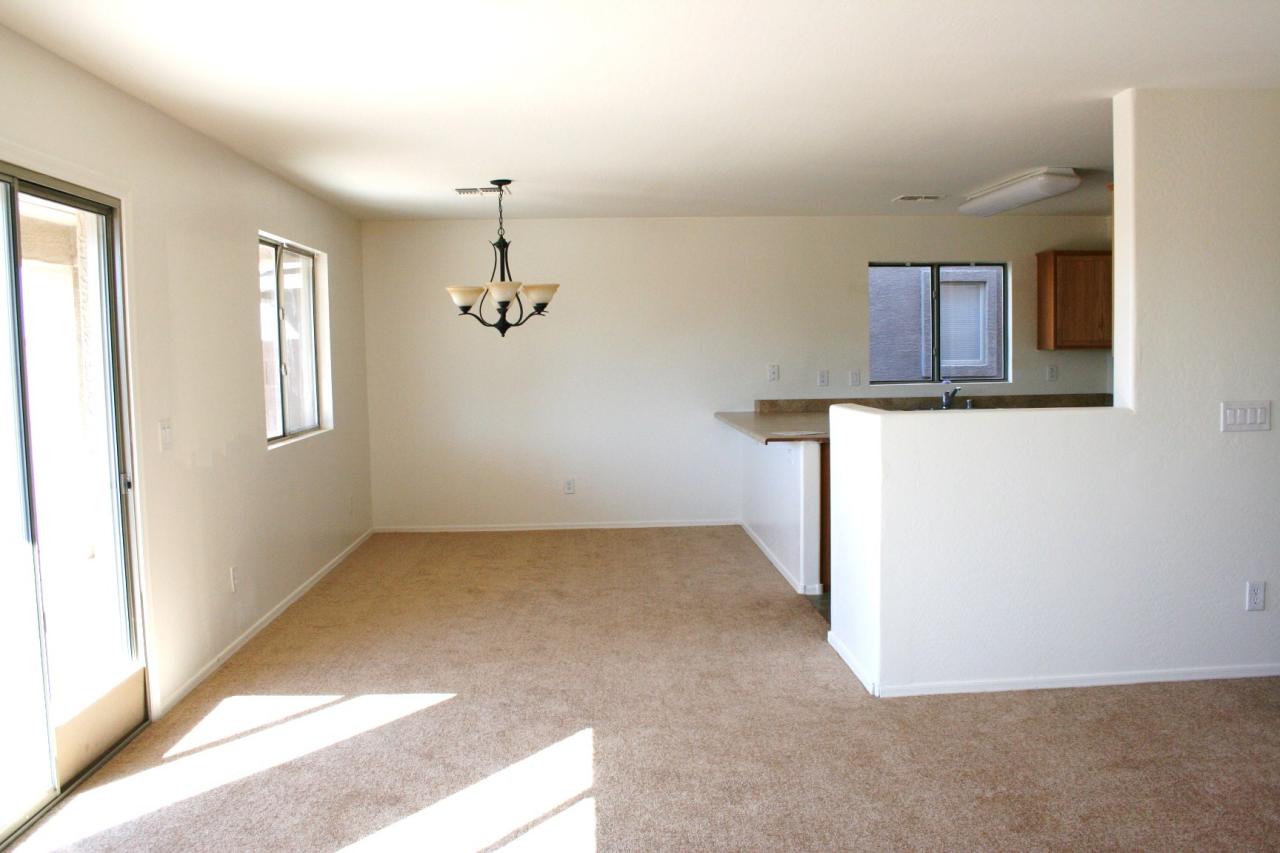 43233 West Cowpath Road Maricopa, AZ 85138 - Photo 4 of 19 dining room