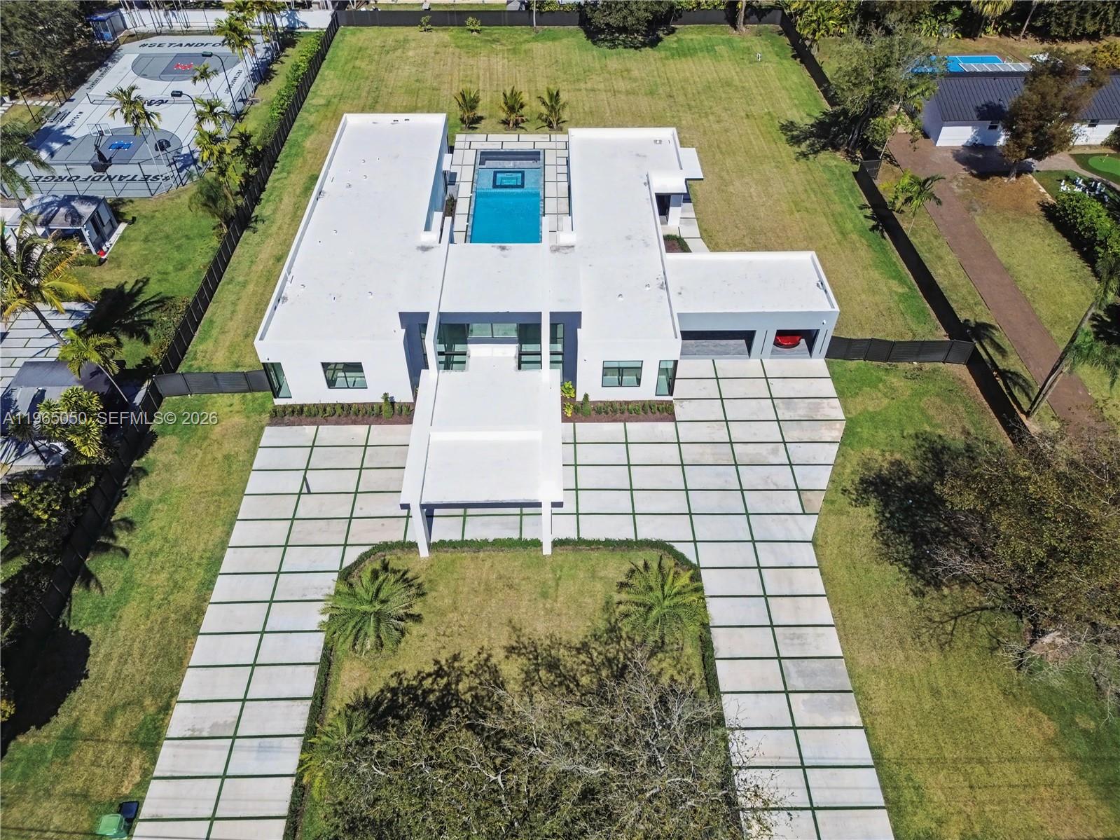 11481 Southwest 93rd Street Miami, FL 33176 - Photo 2 of 8