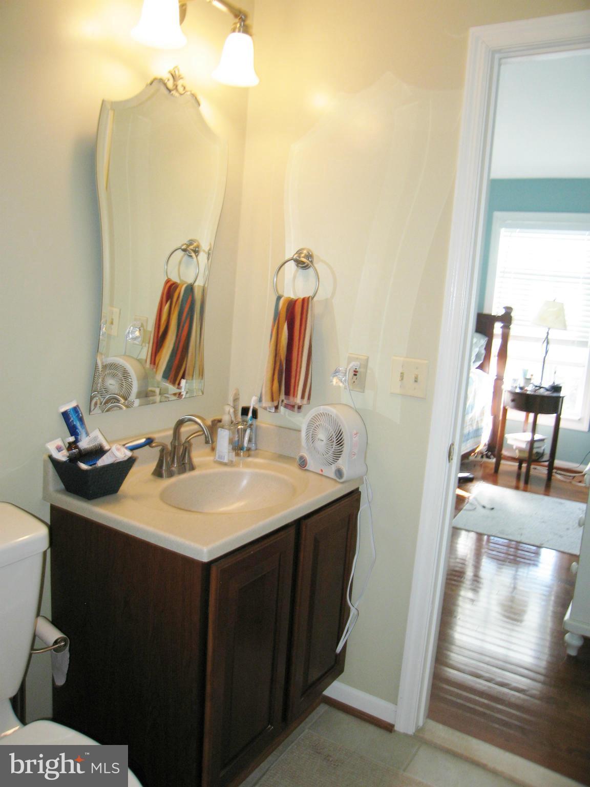 6009 Bingley Road Alexandria, VA 22315 - Photo 13 of 30 Master Bath