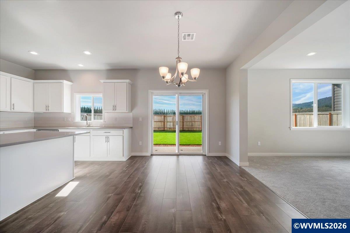 237 Northwest Newcastle Street Dallas, OR 97338 - Photo 10 of 30