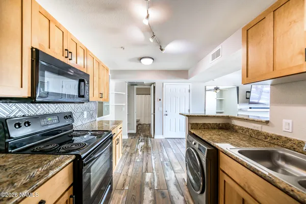 $247,500 | 1185 West University Avenue, Unit 133, Flagstaff, AZ 86001