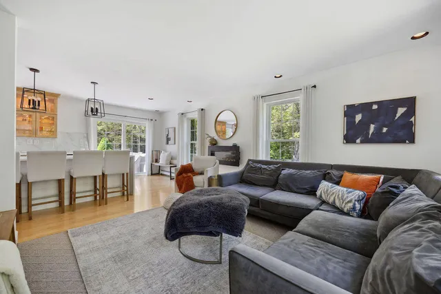 $839,900 | 7 Hideaway Drive, Freeport, ME 04032