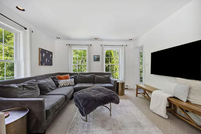 $839,900 | 7 Hideaway Drive, Freeport, ME 04032