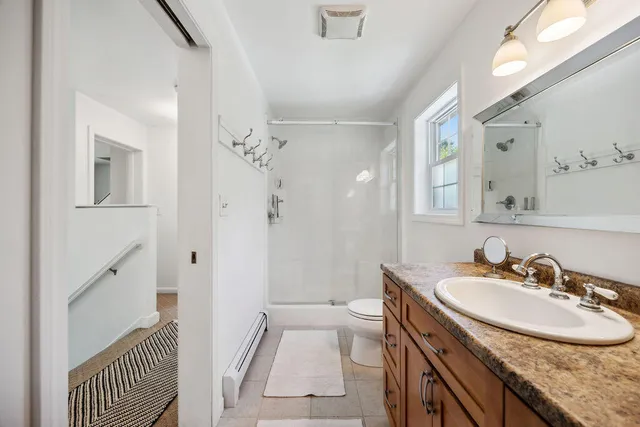 $839,900 | 7 Hideaway Drive, Freeport, ME 04032