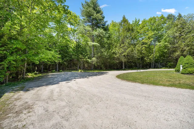 $839,900 | 7 Hideaway Drive, Freeport, ME 04032