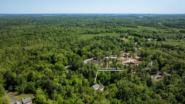 $839,900 | 7 Hideaway Drive, Freeport, ME 04032