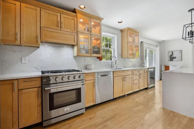 $839,900 | 7 Hideaway Drive, Freeport, ME 04032