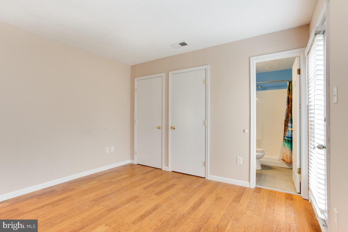 622 Old Love Point Road Stevensville, MD 21666 - Photo 17 of 38 Bedroom#4 Full Bath and 2 closets.