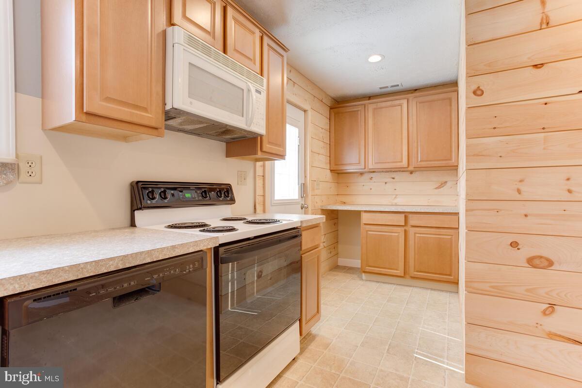 622 Old Love Point Road Stevensville, MD 21666 - Photo 10 of 38 Kitchen Shiplap