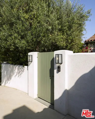 $3,750,000 | 3431 Lambeth Street, Los Angeles, CA 90027