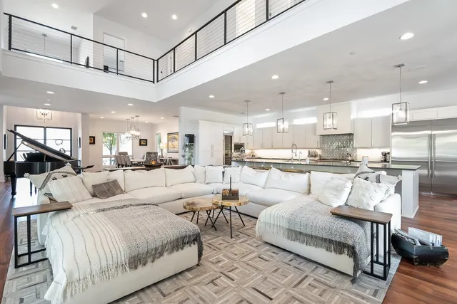 $2,550,000 | 908 Cypress Grove Drive, Austin, TX 78732