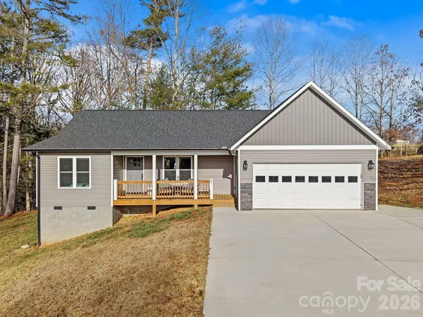 $459,000 | 61 Sky Top Vw Drive, Marshall, NC 28753
