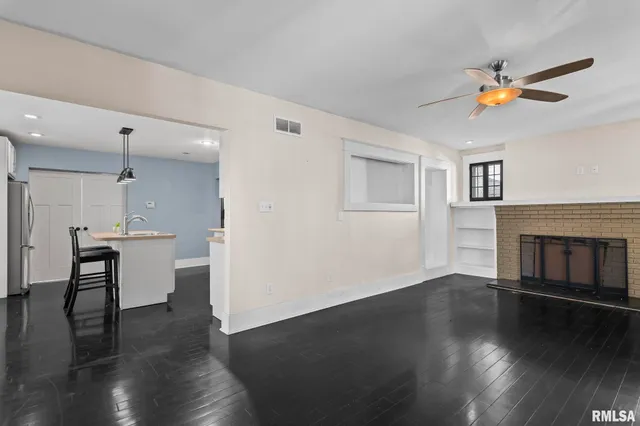 $147,500 | 1617 South Lincoln Avenue, Springfield, IL 62704