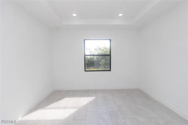 $2,100 | 1032 North Hilton Circle, LaBelle, FL 33935