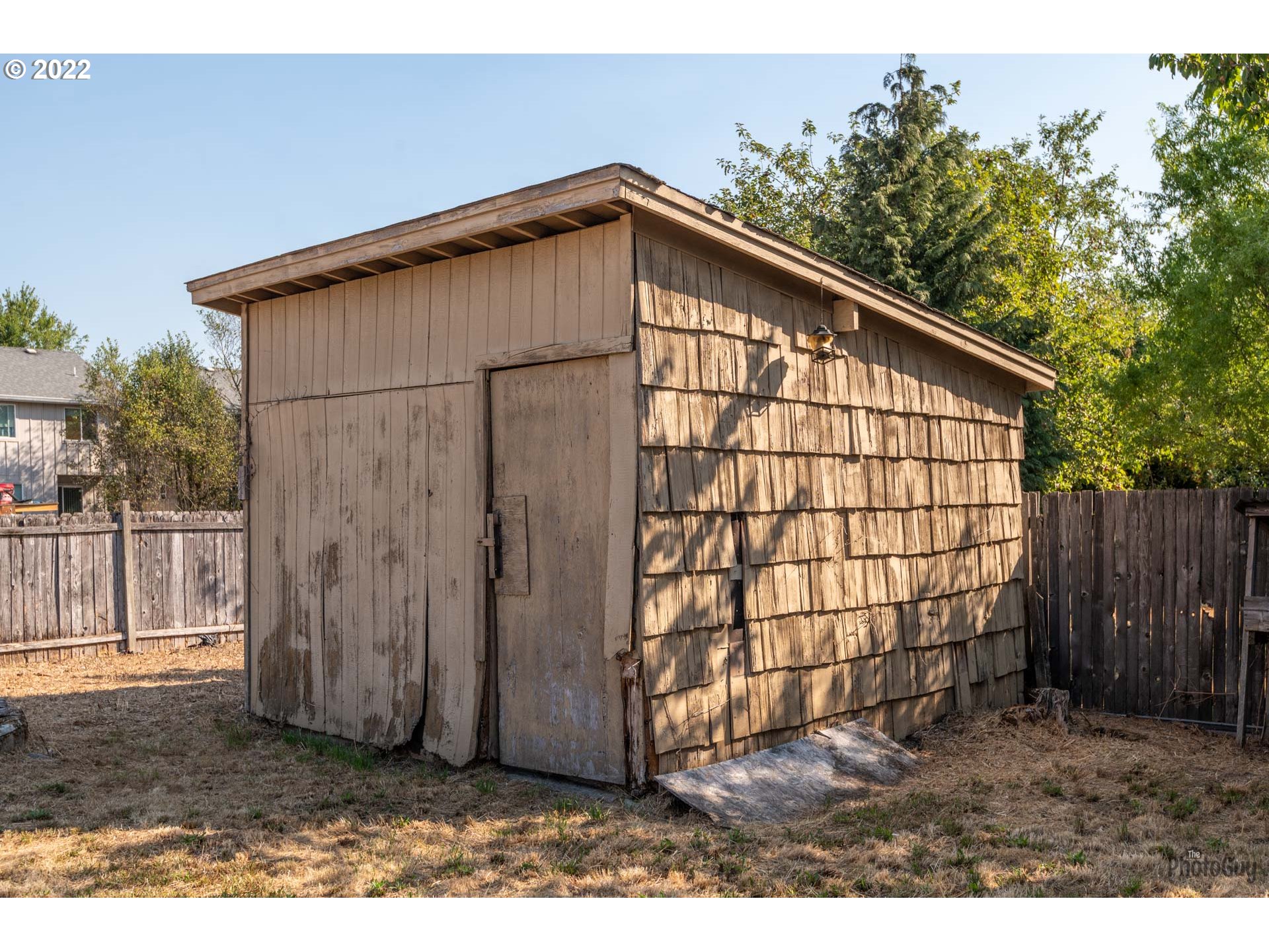 3268 Oregon Avenue Springfield, OR 97478 - Photo 29 of 32 a backyard of a house