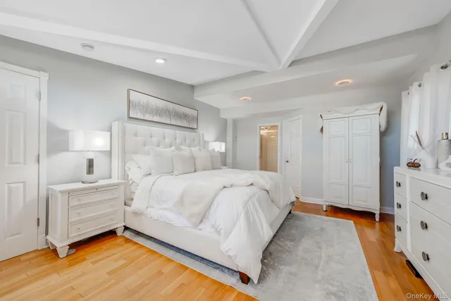 $749,000 | 248 Arnold Avenue, West Babylon, NY 11704