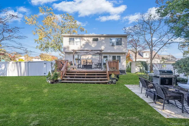 $749,000 | 248 Arnold Avenue, West Babylon, NY 11704