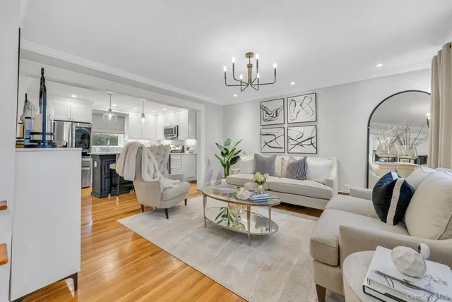 $749,000 | 248 Arnold Avenue, West Babylon, NY 11704