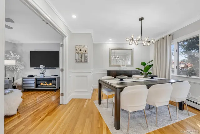 $749,000 | 248 Arnold Avenue, West Babylon, NY 11704