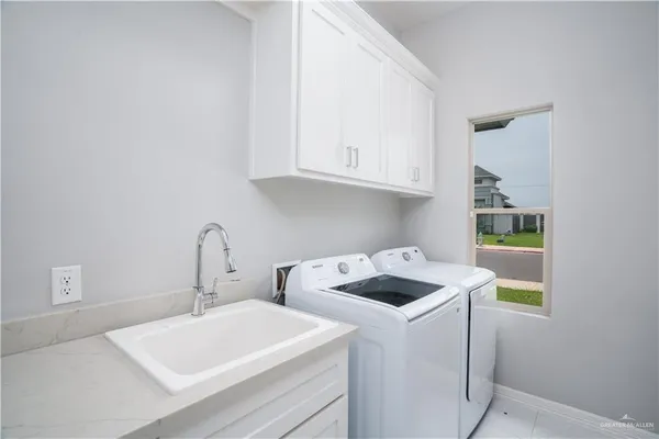 $380,000 | 1102 West Guava Avenue, Pharr, TX 78577