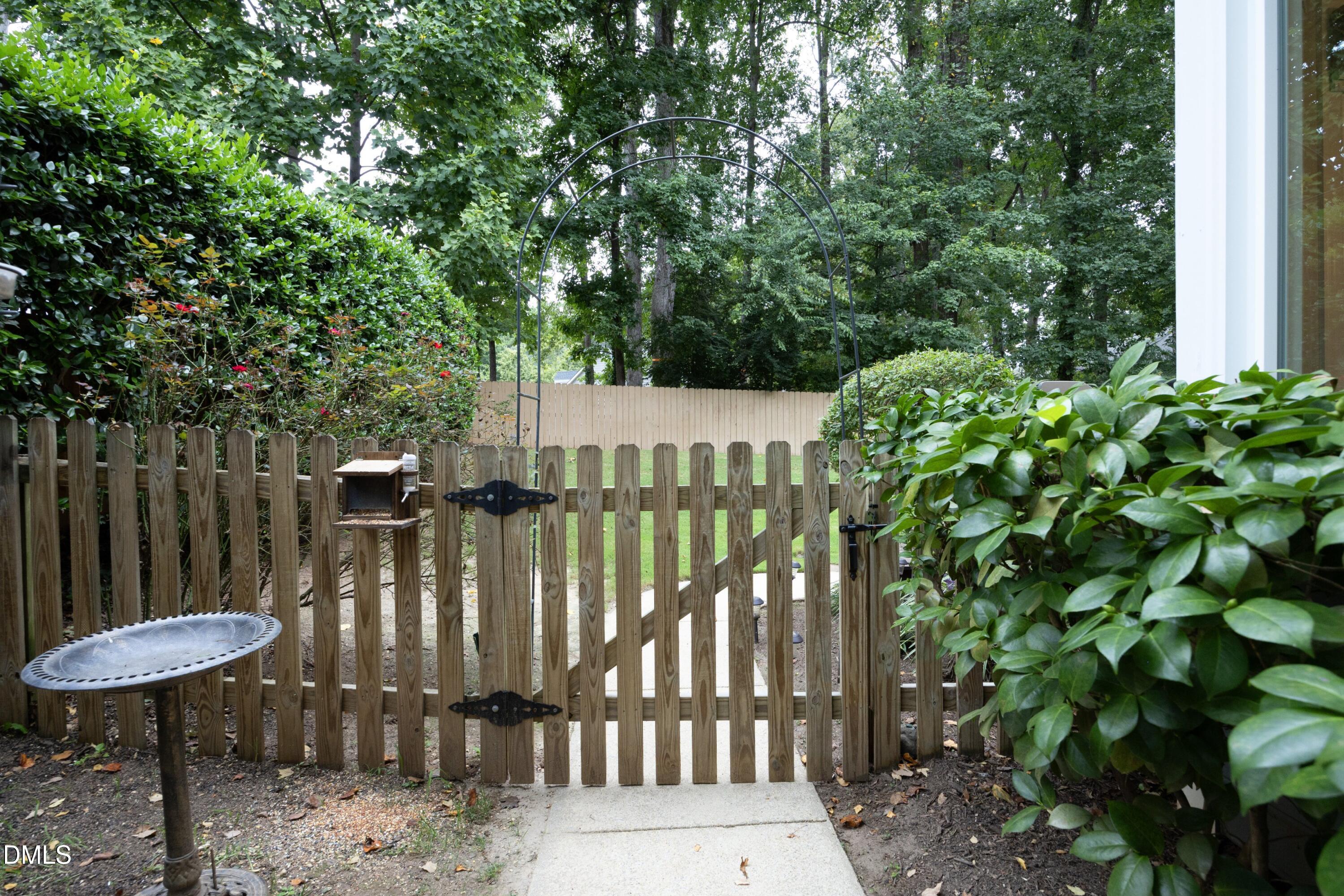 2901 Hiking Trail Raleigh, NC 27615 - Photo 41 of 48 43SideGate