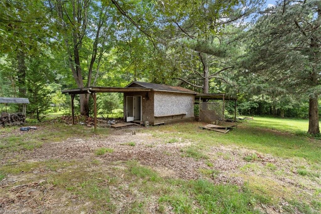 4242 Woodfern Road Asheboro, NC 27205 - Photo 6 of 23