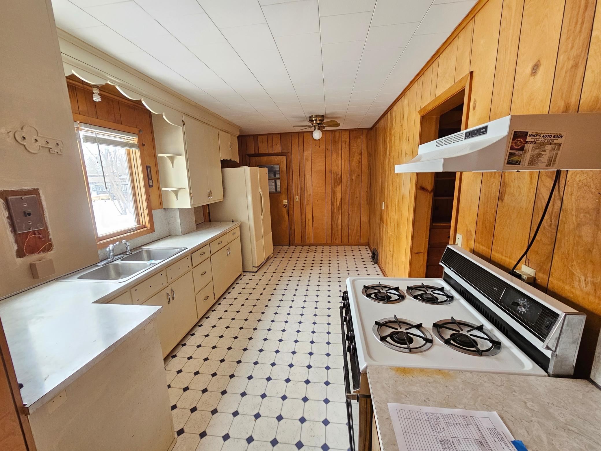 400 2nd Street Southwest Braham, MN 55006 - Photo 3 of 11