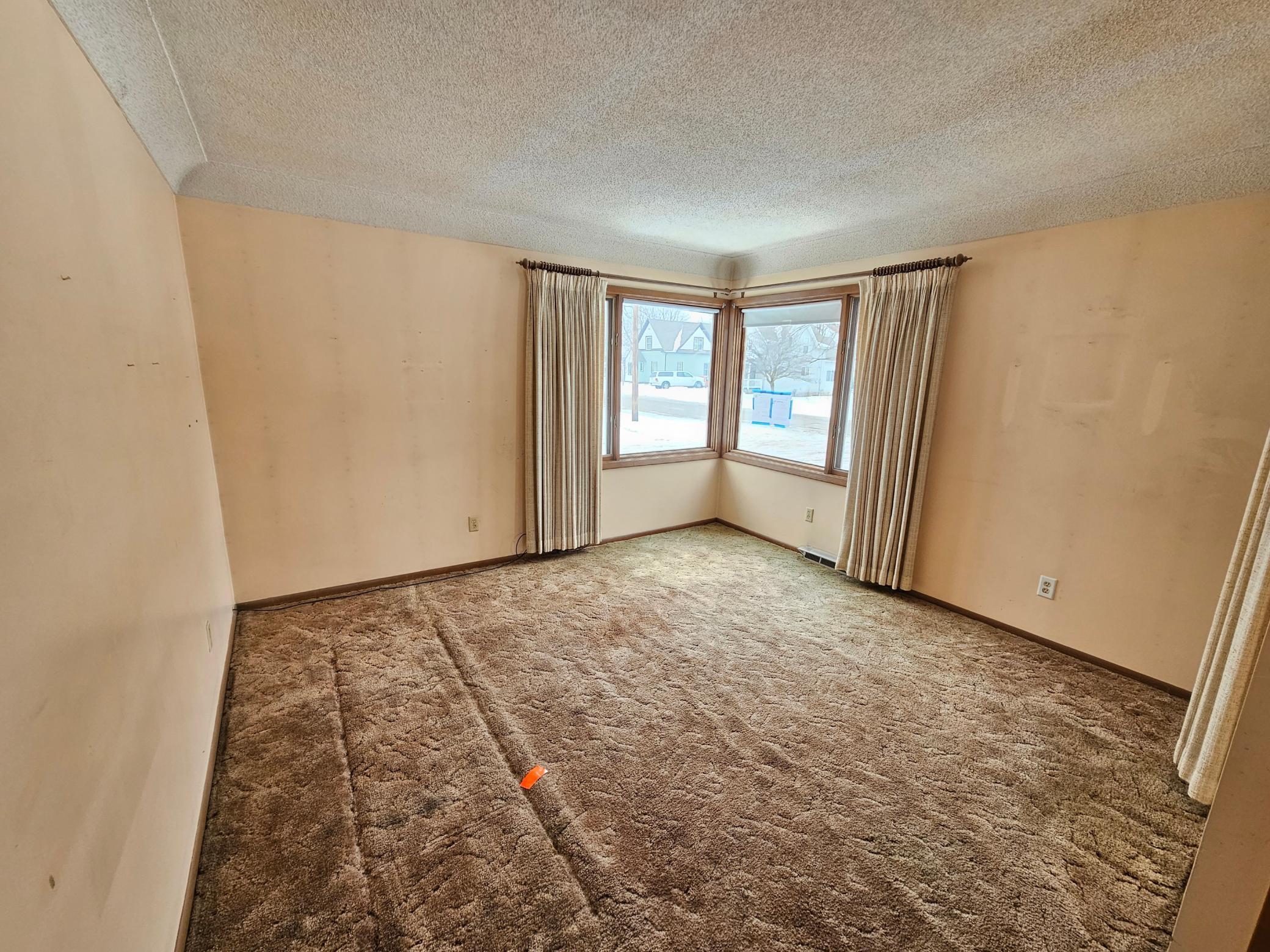 400 2nd Street Southwest Braham, MN 55006 - Photo 4 of 11