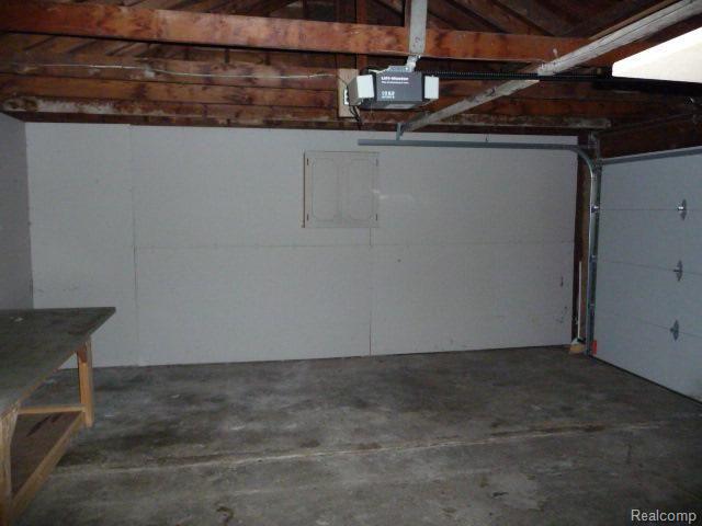 6130 Rochester Road Troy, MI 48085 - Photo 16 of 19 P1000307