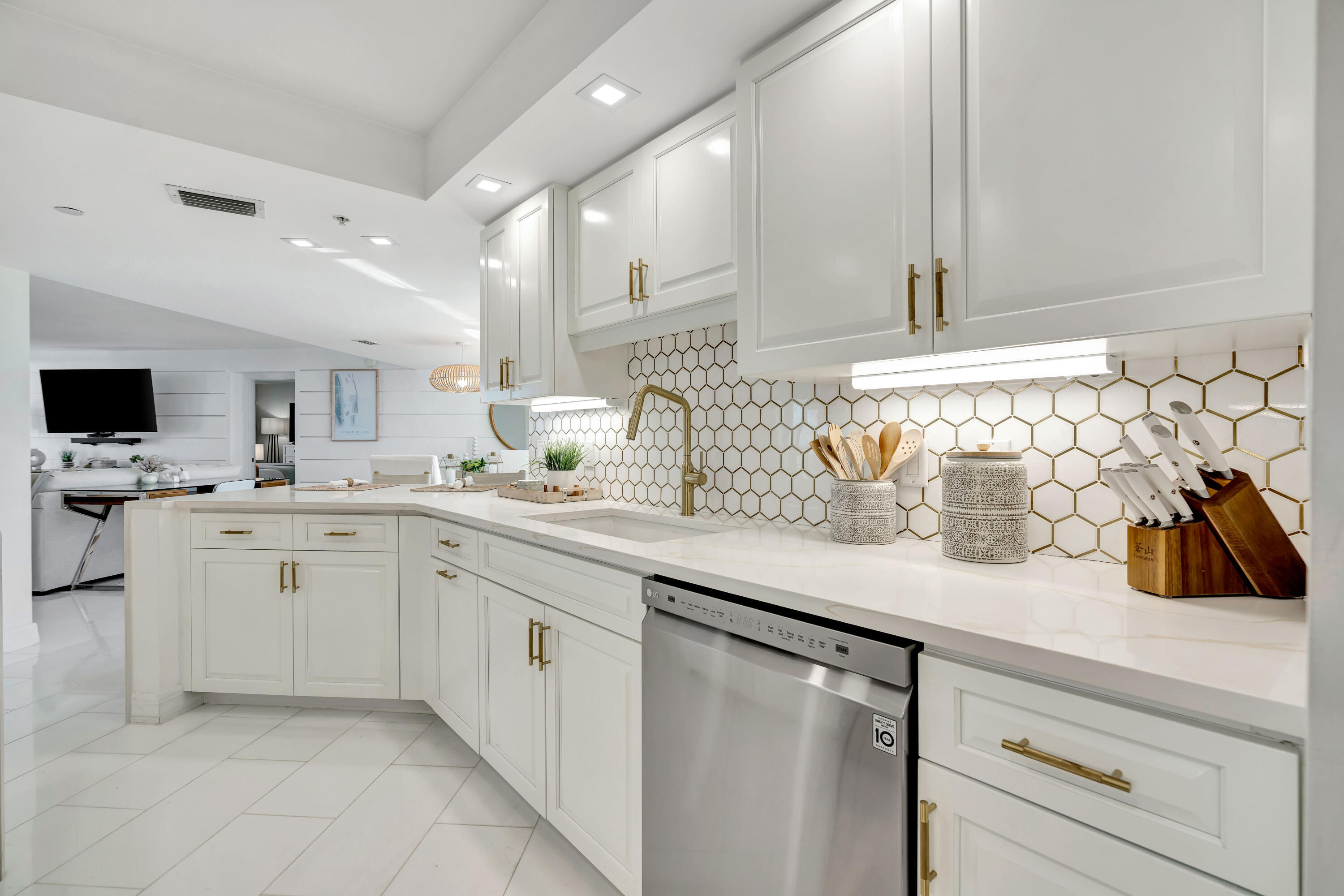 3000 North Ocean Drive, Unit 24F Singer Island, FL 33404 - Photo 19 of 81 _MLP0337