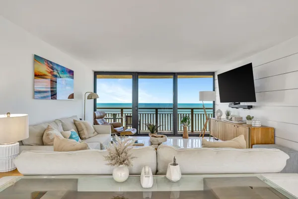 $1,390,000 | 3000 North Ocean Drive, Unit 24F, Singer Island, FL 33404