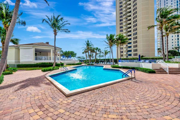 $1,390,000 | 3000 North Ocean Drive, Unit 24F, Singer Island, FL 33404