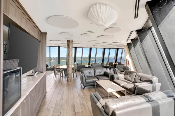 $1,390,000 | 3000 North Ocean Drive, Unit 24F, Singer Island, FL 33404