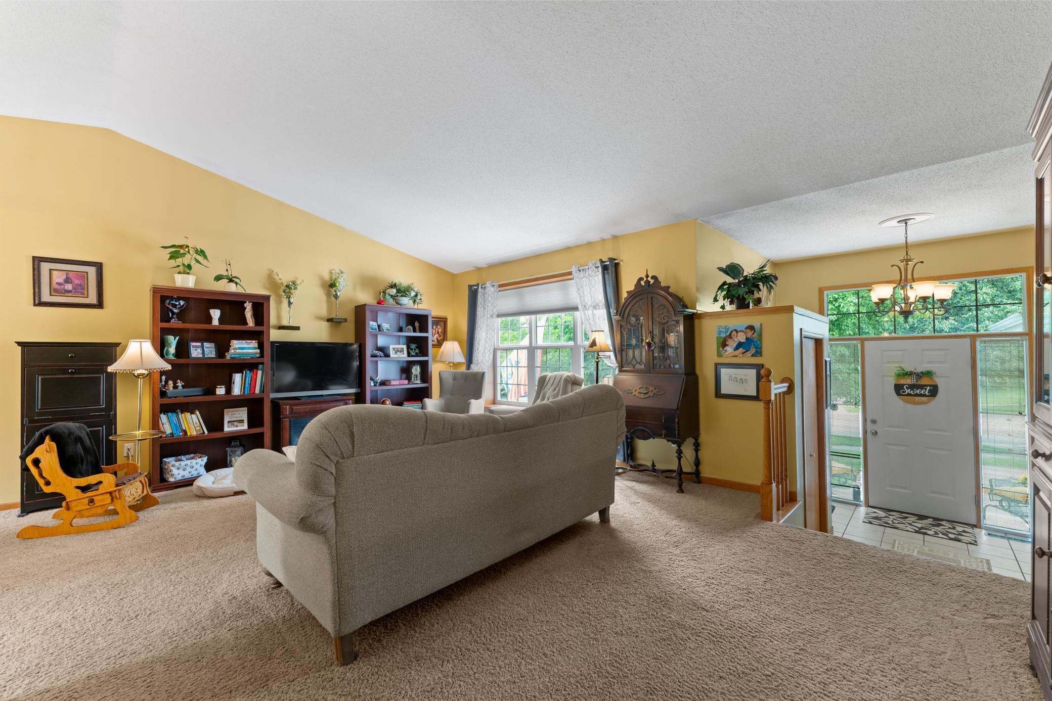 4403 5th Street Northwest Rochester, MN 55901 - Photo 16 of 43 Gallery Image 16