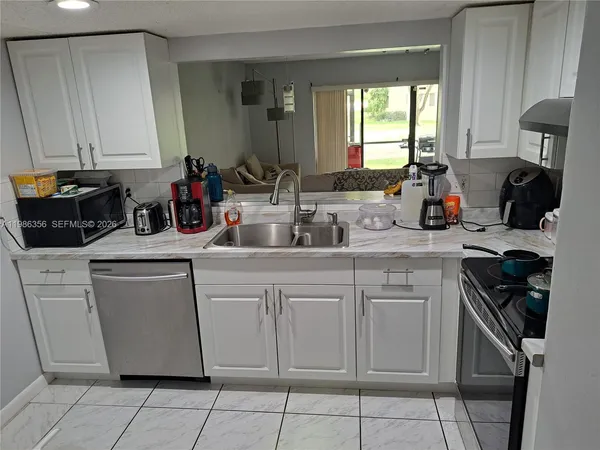 $2,600 | 9708 Southwest 138th Avenue, Unit 9708, Miami, FL 33186