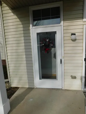 $310,000 | 2412 Fox River Parkway, Unit L, Waukesha, WI 53189