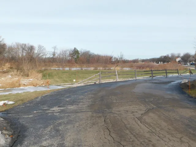 $310,000 | 2412 Fox River Parkway, Unit L, Waukesha, WI 53189