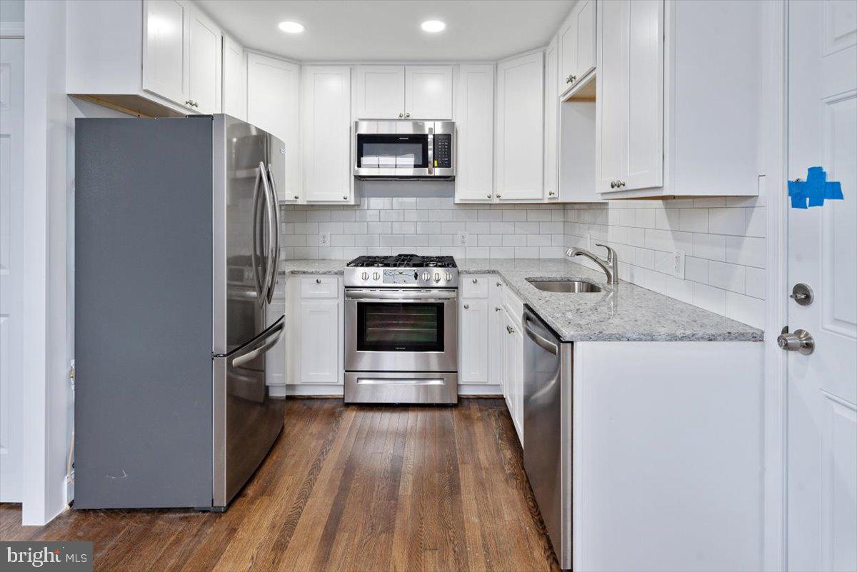 8116 Longpoint Road Dundalk, MD 21222 - Photo 9 of 27