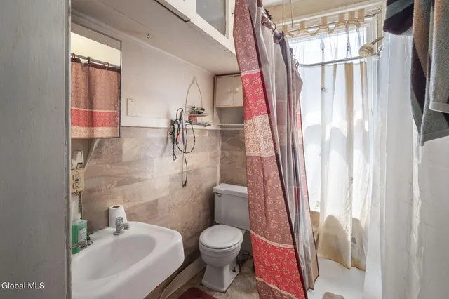 $325,000 | 128 Hamilton Street, Albany, NY 12207