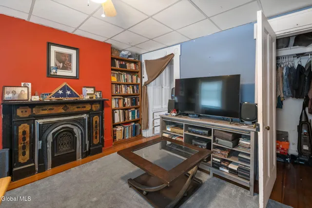 $325,000 | 128 Hamilton Street, Albany, NY 12207