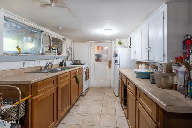 $325,000 | 128 Hamilton Street, Albany, NY 12207