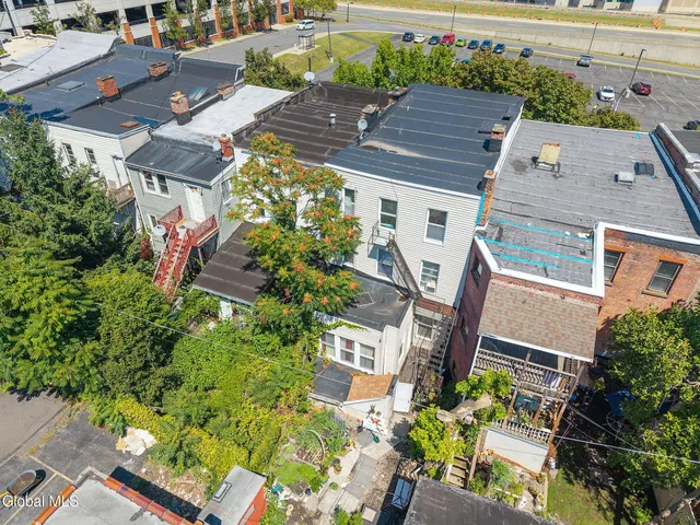 $325,000 | 128 Hamilton Street, Albany, NY 12207